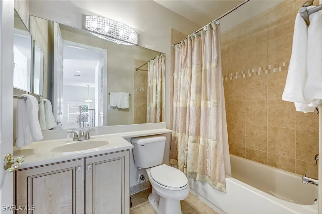 6582 Monterey Point Naples FL 34105