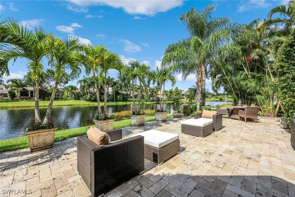 6582 Monterey Point Naples FL 34105