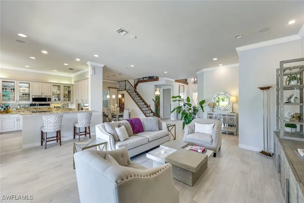 6582 Monterey Point Naples FL 34105