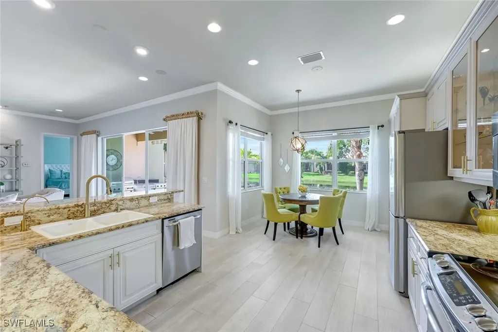 6582 Monterey Point Naples FL 34105