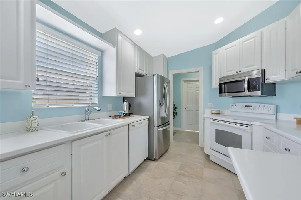8165 Xenia Lane Naples FL 34114