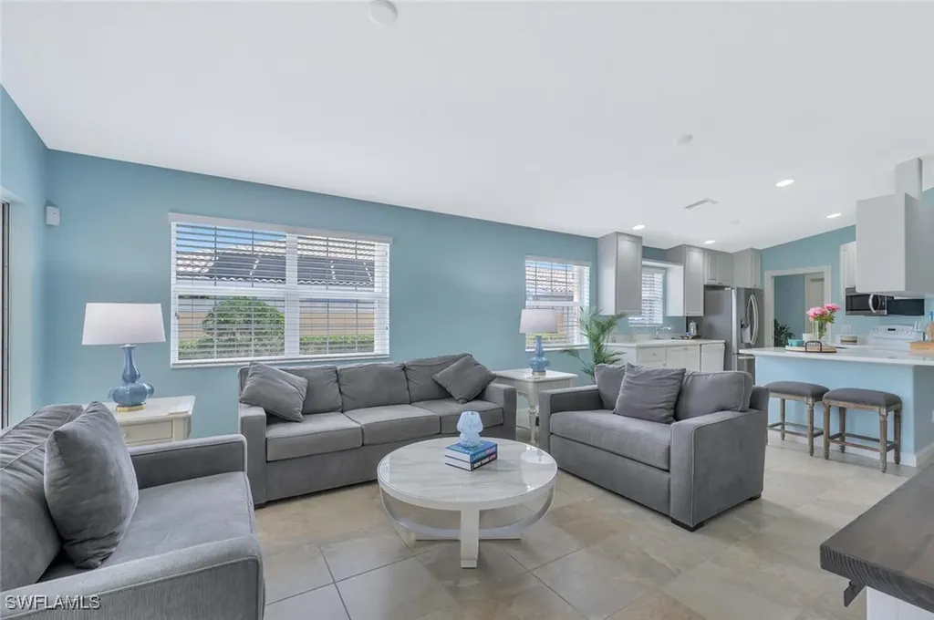 8165 Xenia Lane Naples FL 34114
