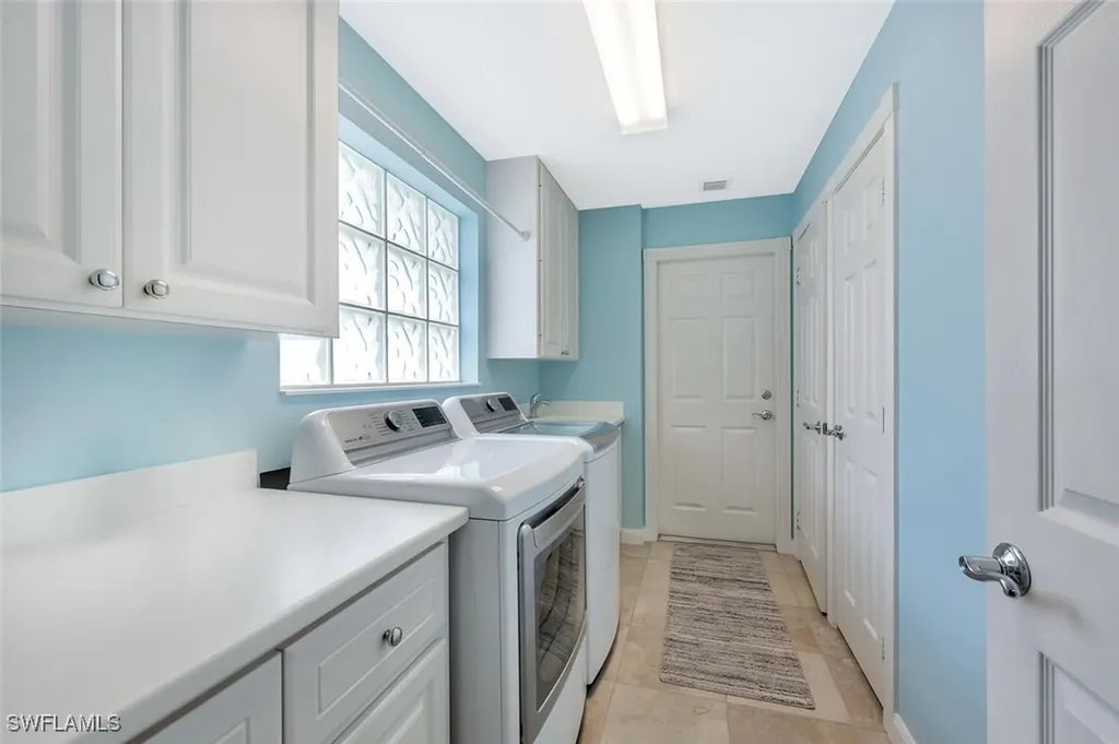 8165 Xenia Lane Naples FL 34114