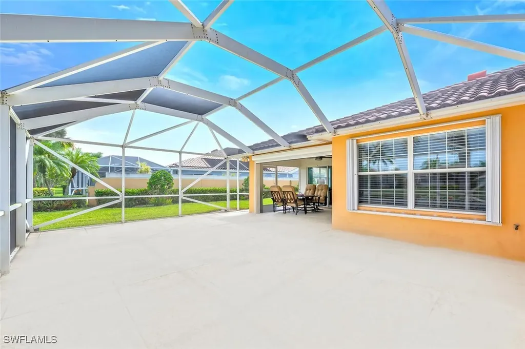 8165 Xenia Lane Naples FL 34114