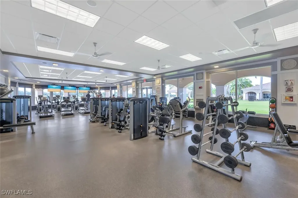 8165 Xenia Lane Naples FL 34114