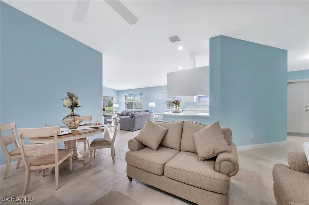 8165 Xenia Lane Naples FL 34114