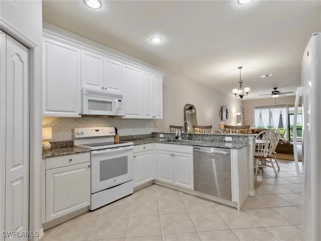 20081 Serre Drive Estero FL 33928