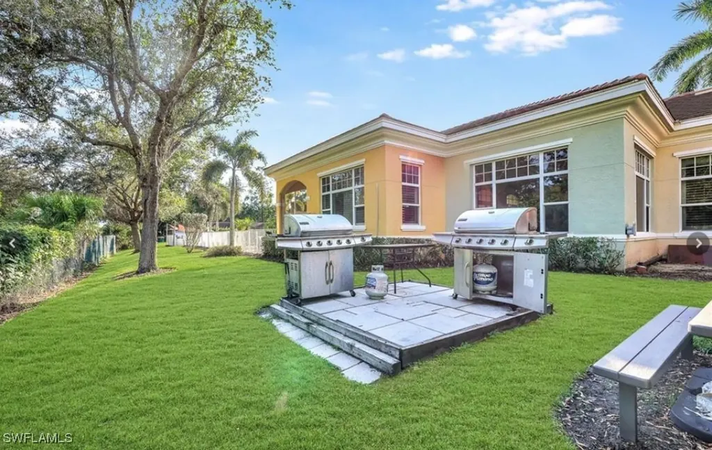4430 Botanical Place Circle Naples FL 34112