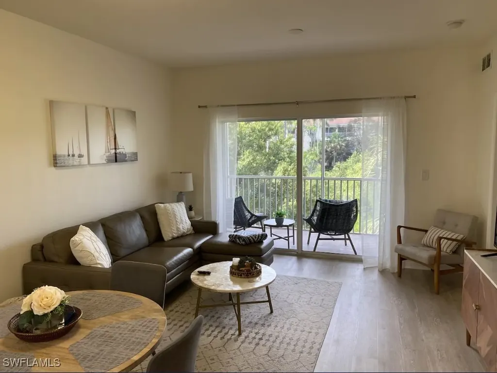 4430 Botanical Place Circle Naples FL 34112