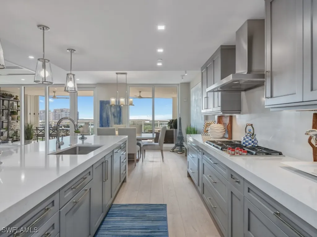 13915 Old Coast Road Naples FL 34110