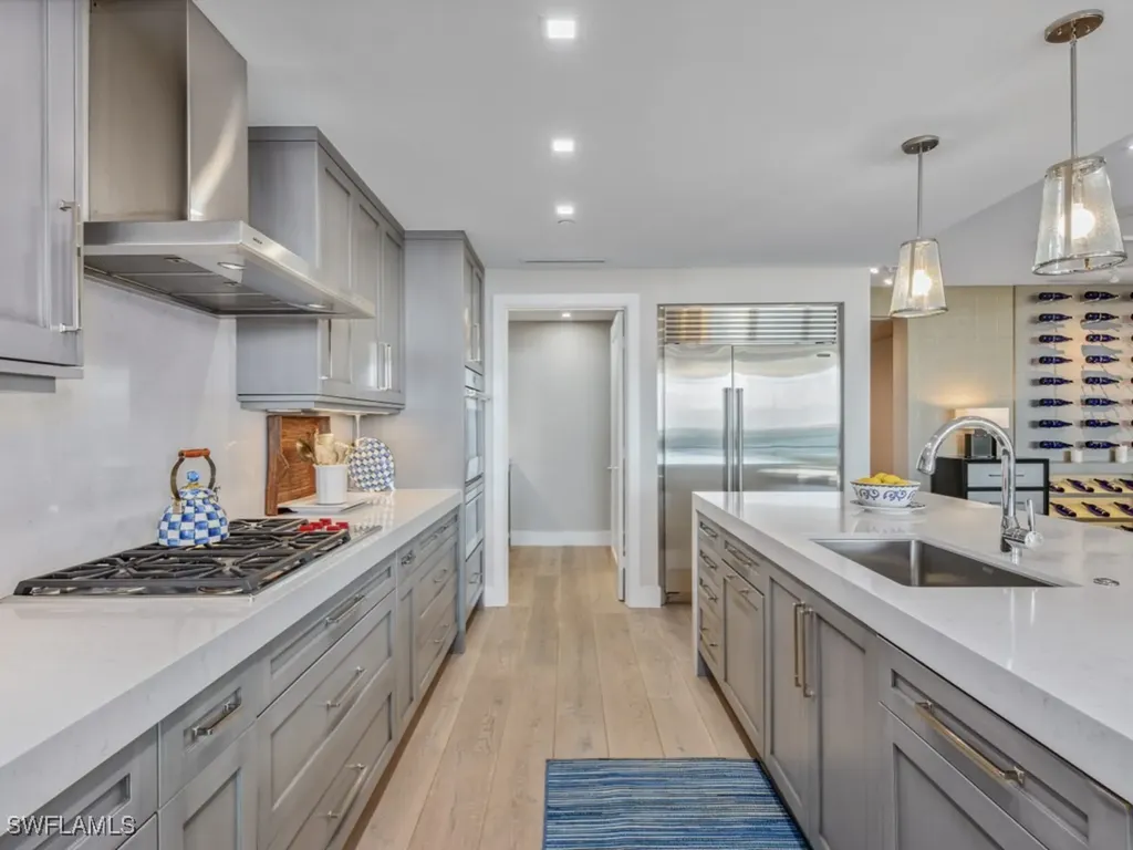 13915 Old Coast Road Naples FL 34110