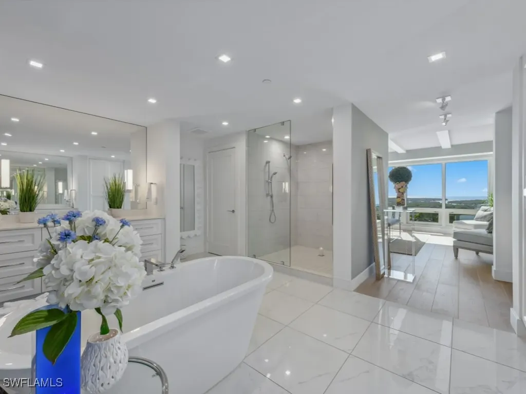 13915 Old Coast Road Naples FL 34110