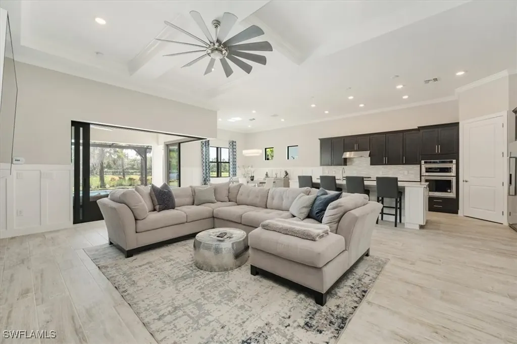 9112 Snowy Owl Way Naples FL 34120