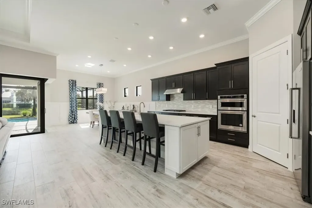 9112 Snowy Owl Way Naples FL 34120