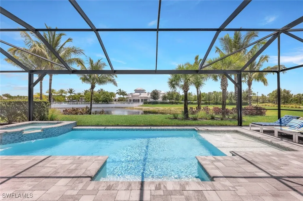 9112 Snowy Owl Way Naples FL 34120