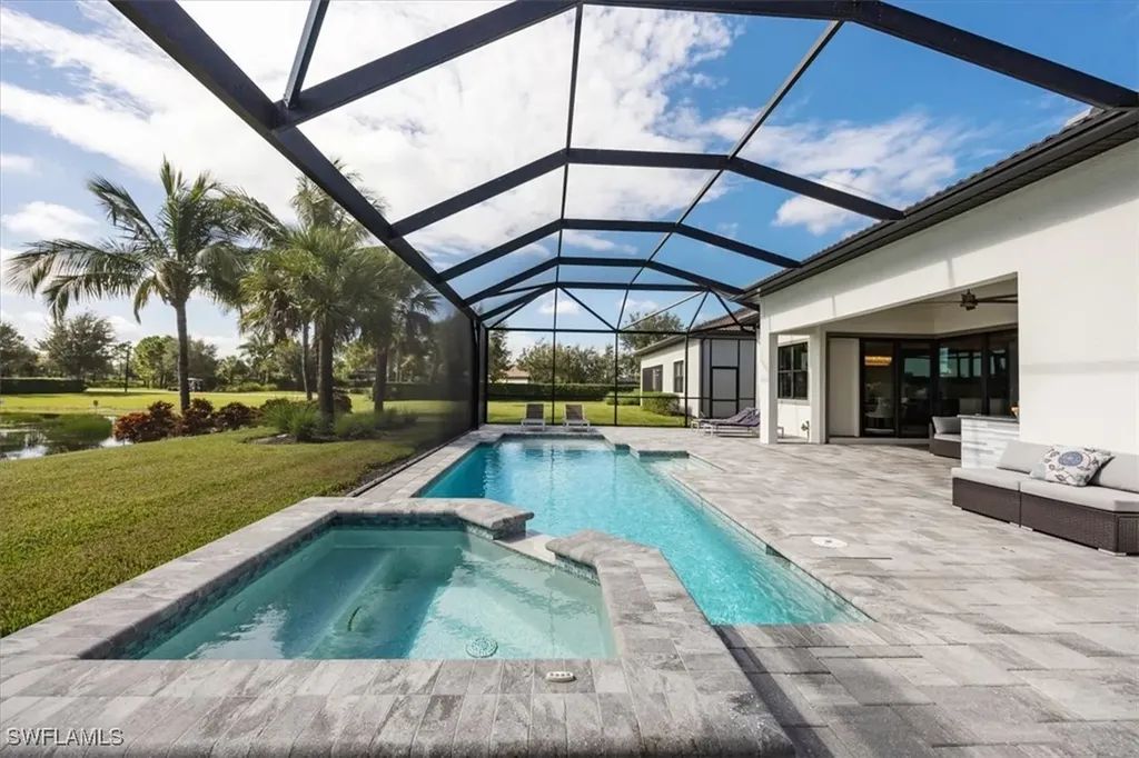 9112 Snowy Owl Way Naples FL 34120