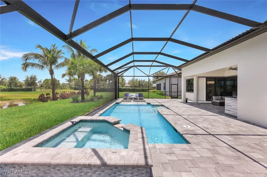9112 Snowy Owl Way Naples FL 34120
