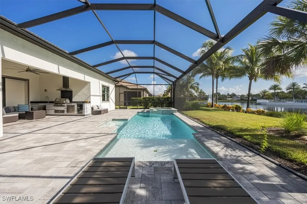 9112 Snowy Owl Way Naples FL 34120
