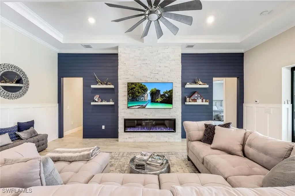 9112 Snowy Owl Way Naples FL 34120