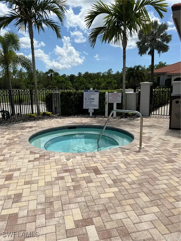 7625 Arbor Lakes Court Naples FL 34112