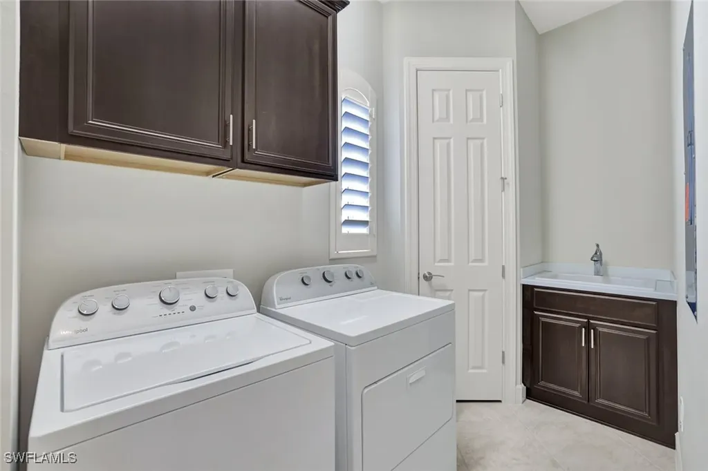 8839 Nautical Landing Circle Naples FL 34120