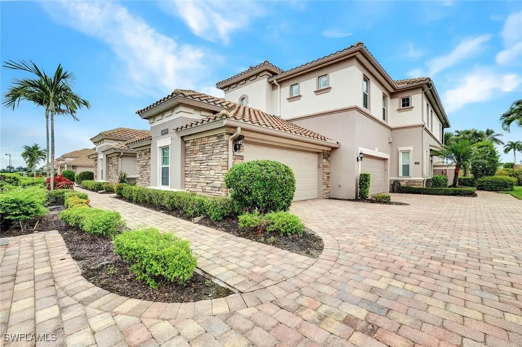 8839 Nautical Landing Circle Naples FL 34120