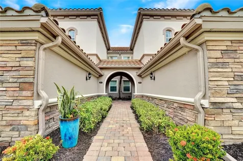 8839 Nautical Landing Circle Naples FL 34120