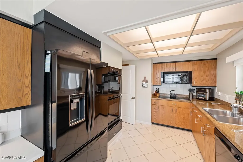 4031 Gulf Shore Boulevard N Naples FL 34103