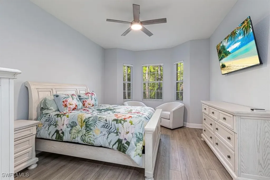 7837 Hawthorne Drive Naples FL 34113