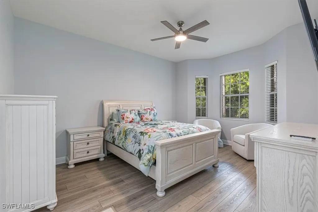 7837 Hawthorne Drive Naples FL 34113