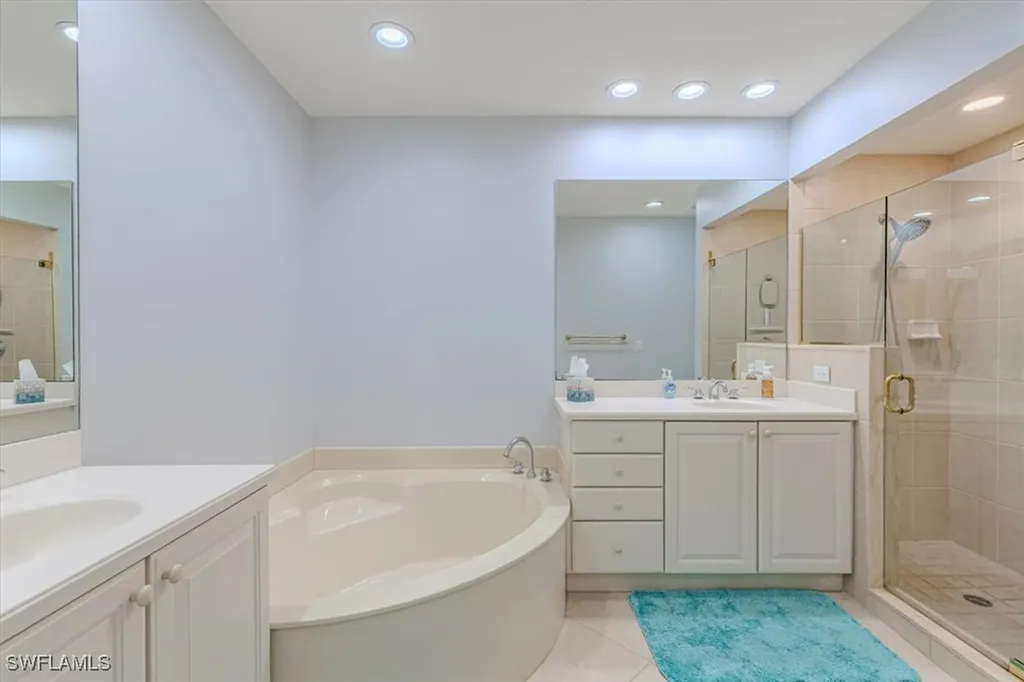 7837 Hawthorne Drive Naples FL 34113