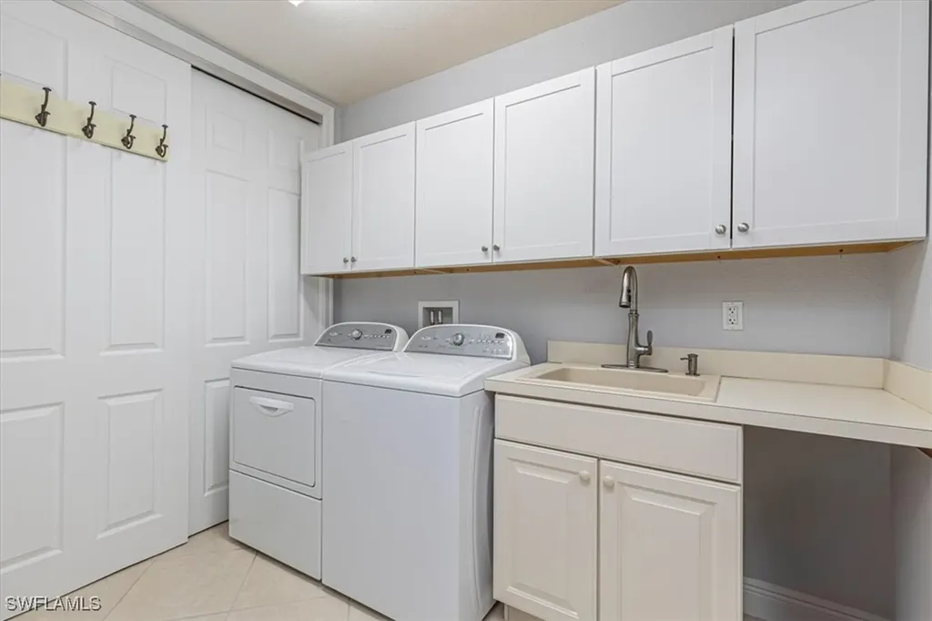 7837 Hawthorne Drive Naples FL 34113