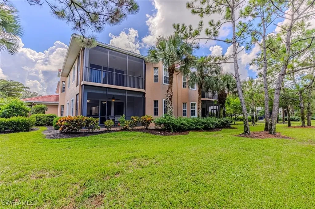 7837 Hawthorne Drive Naples FL 34113