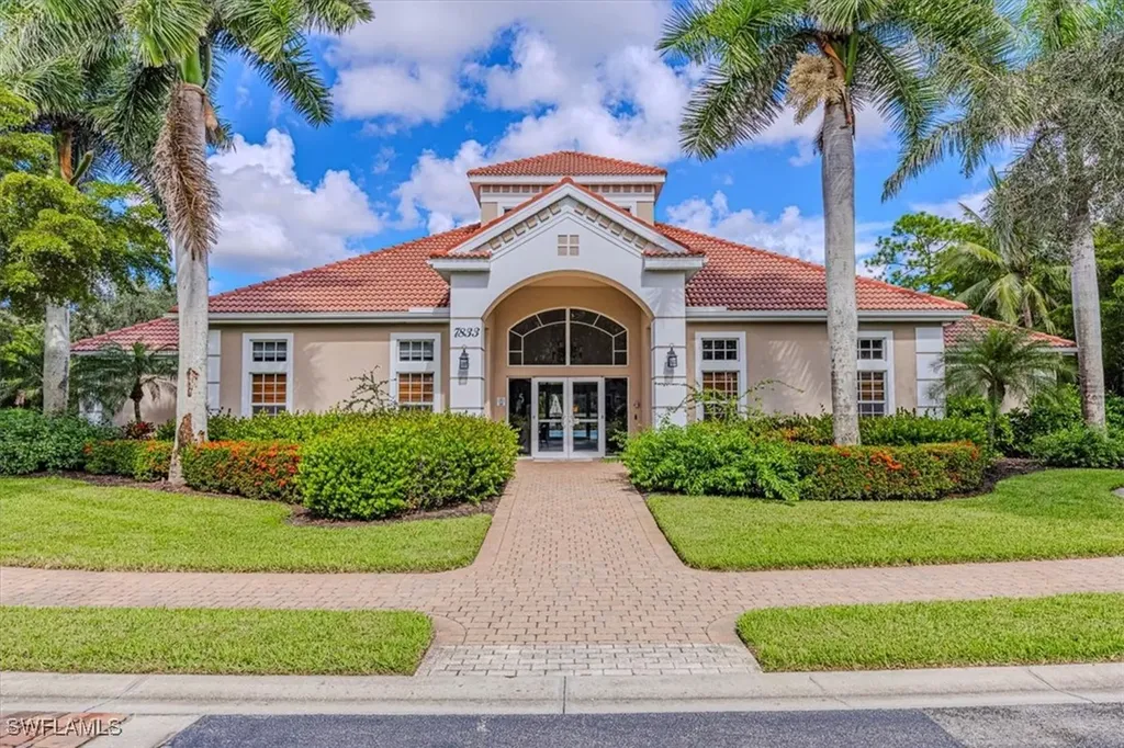 7837 Hawthorne Drive Naples FL 34113