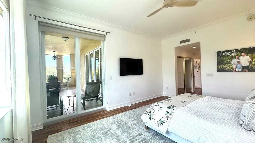2738 Tiburon Boulevard E Naples FL 34109