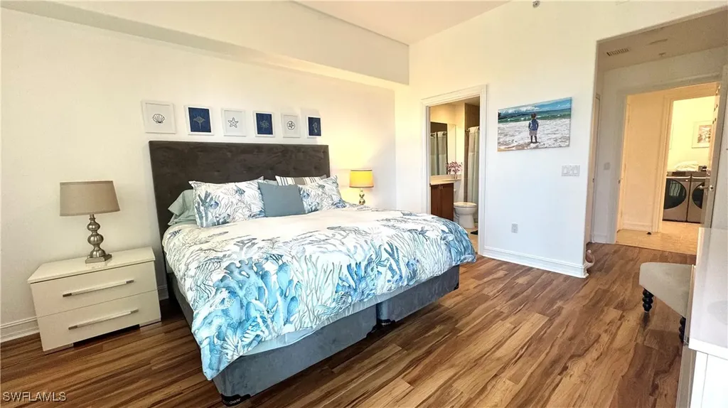 2738 Tiburon Boulevard E Naples FL 34109