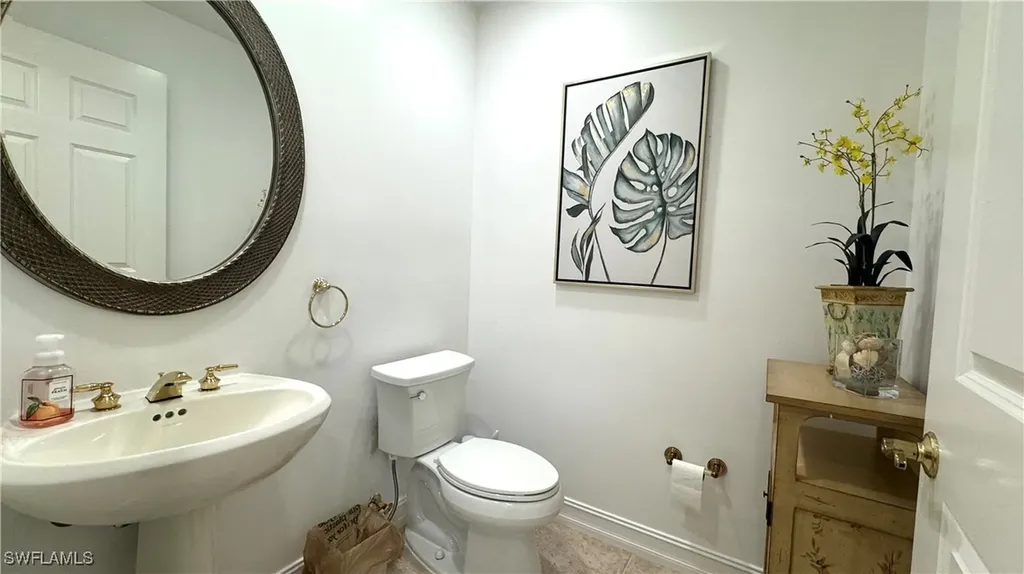 2738 Tiburon Boulevard E Naples FL 34109