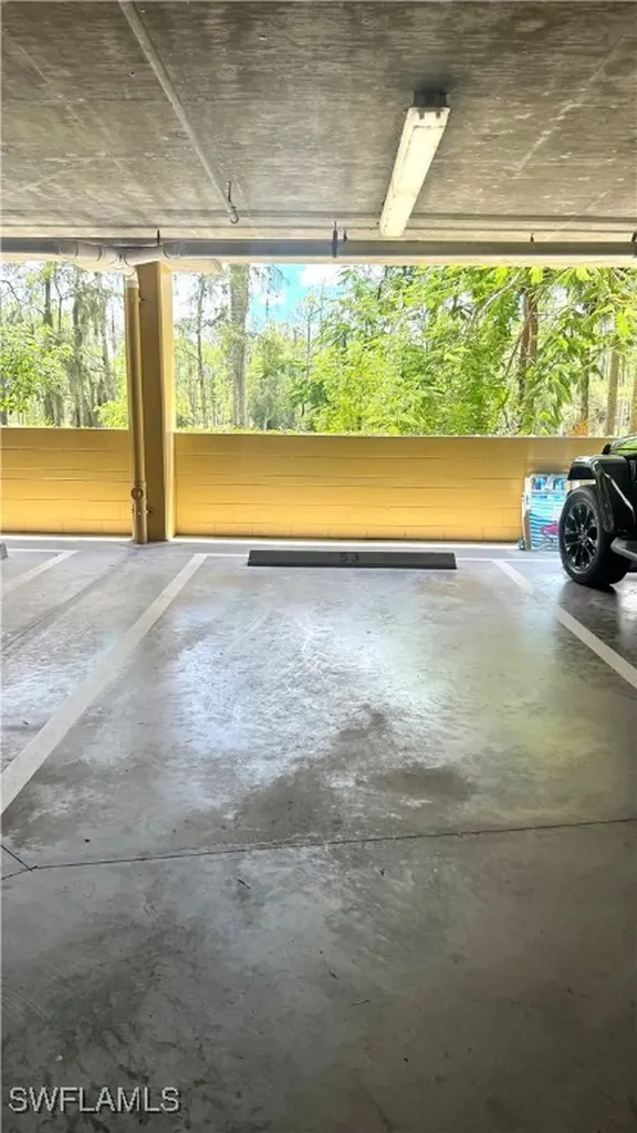 2738 Tiburon Boulevard E Naples FL 34109