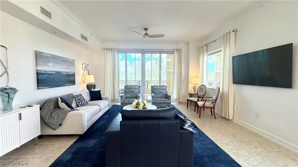 2738 Tiburon Boulevard E Naples FL 34109