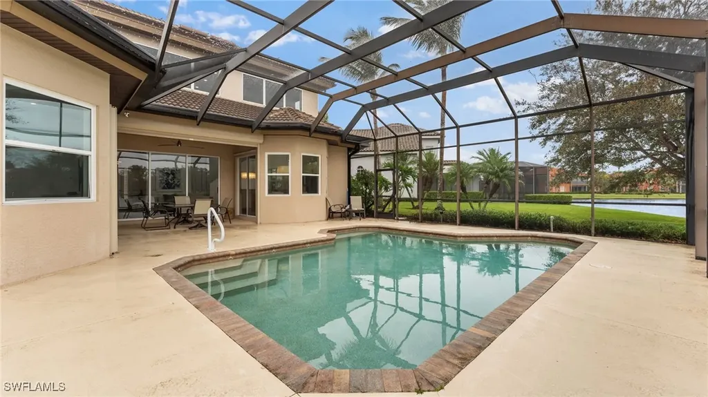 6172 Dogleg Drive Naples FL 34113