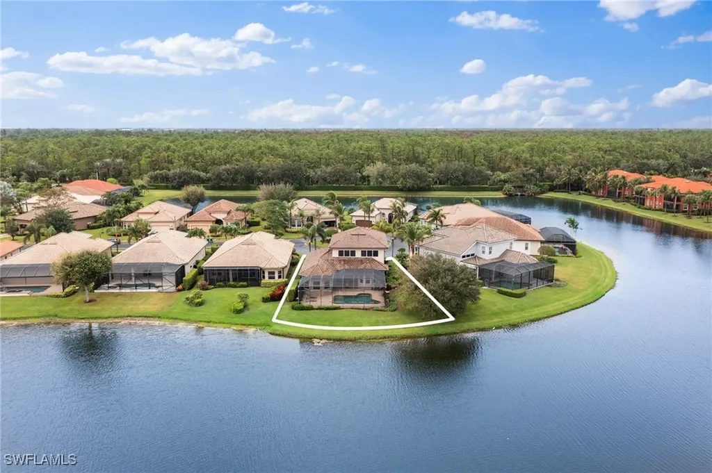 6172 Dogleg Drive Naples FL 34113