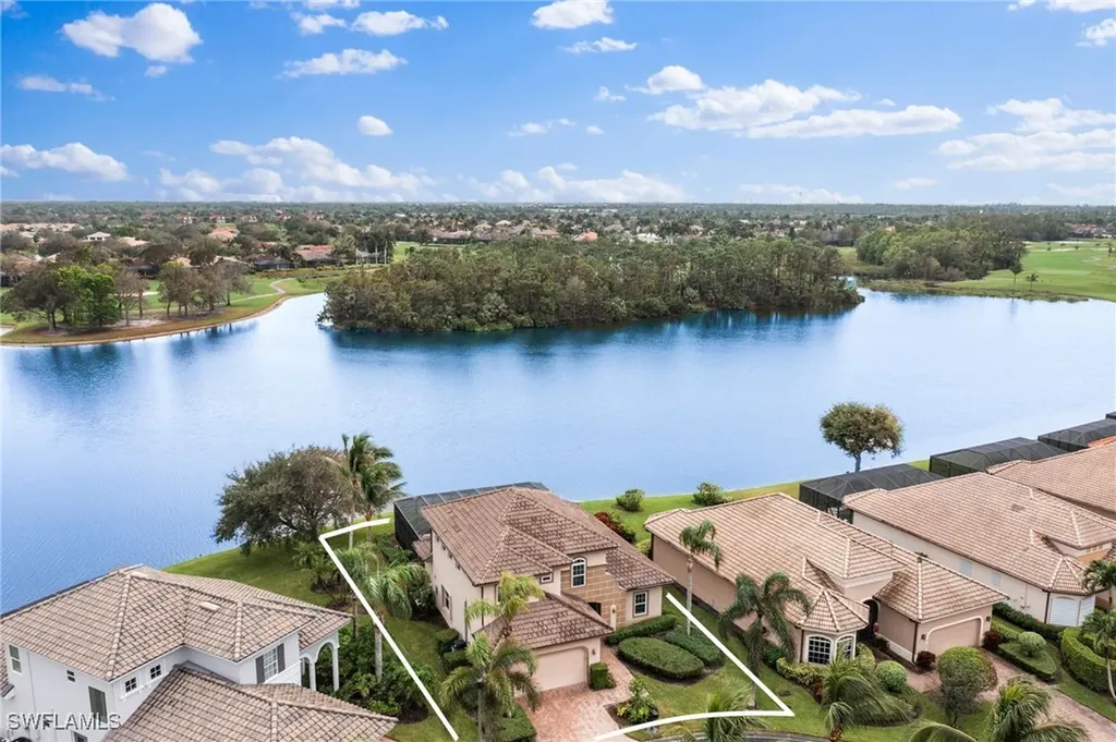 6172 Dogleg Drive Naples FL 34113