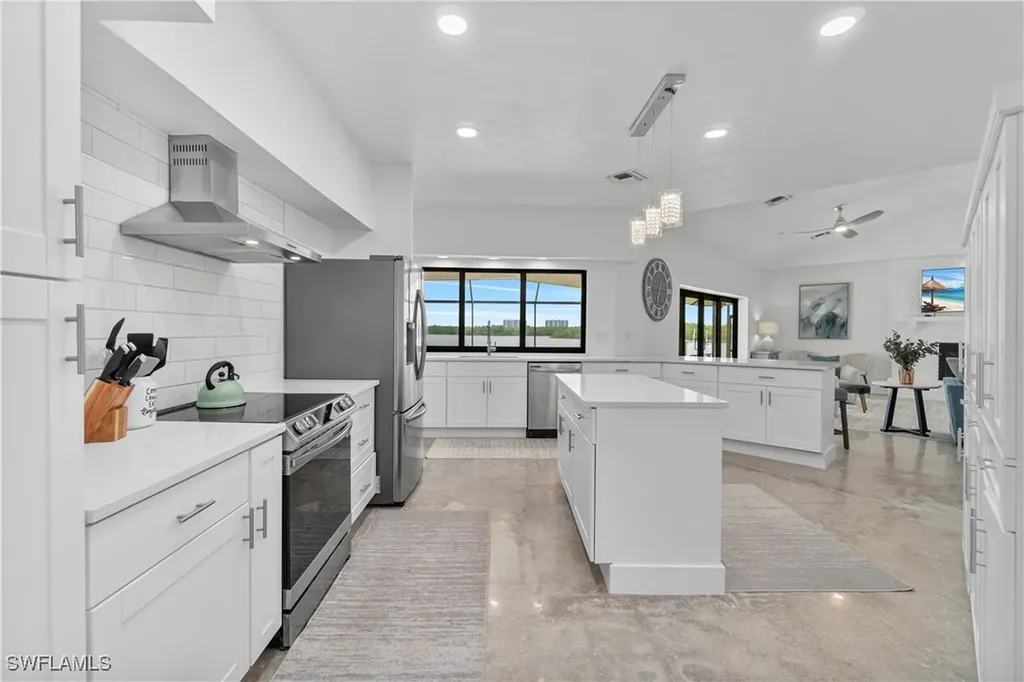 26900 Mclaughlin Boulevard Bonita Springs FL 34134