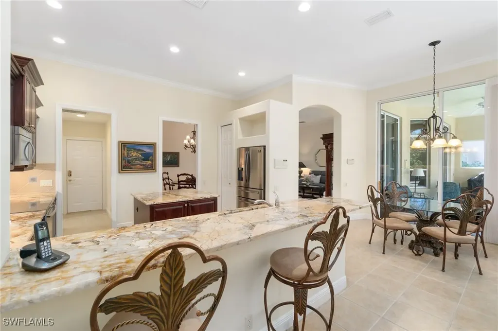 1091 Camelot Circle Naples FL 34119
