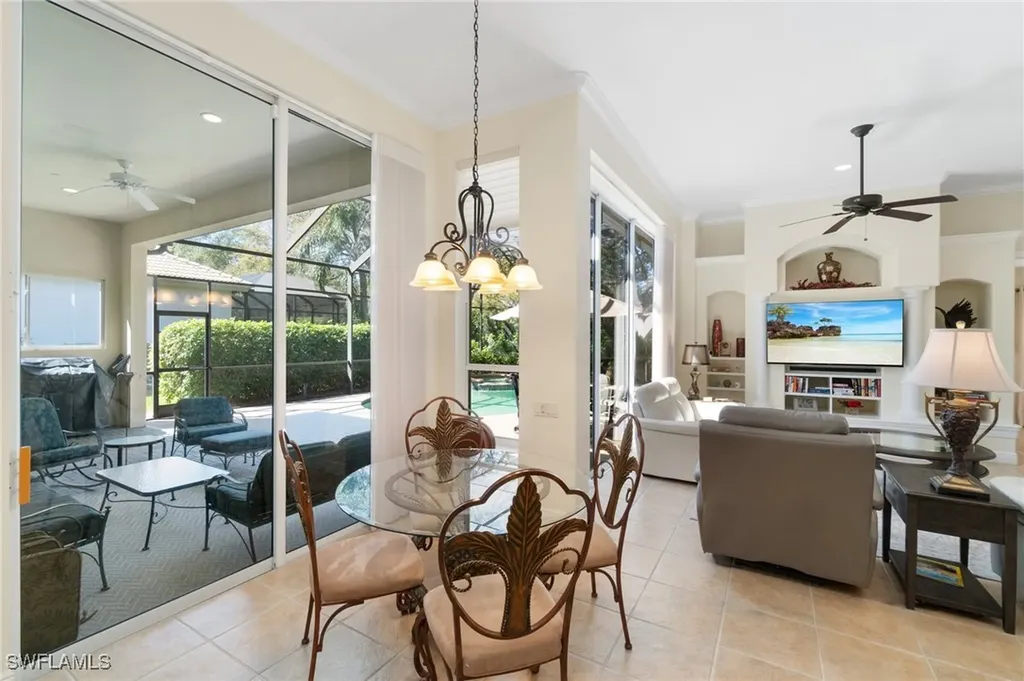 1091 Camelot Circle Naples FL 34119