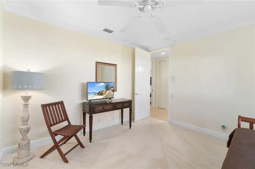 1091 Camelot Circle Naples FL 34119