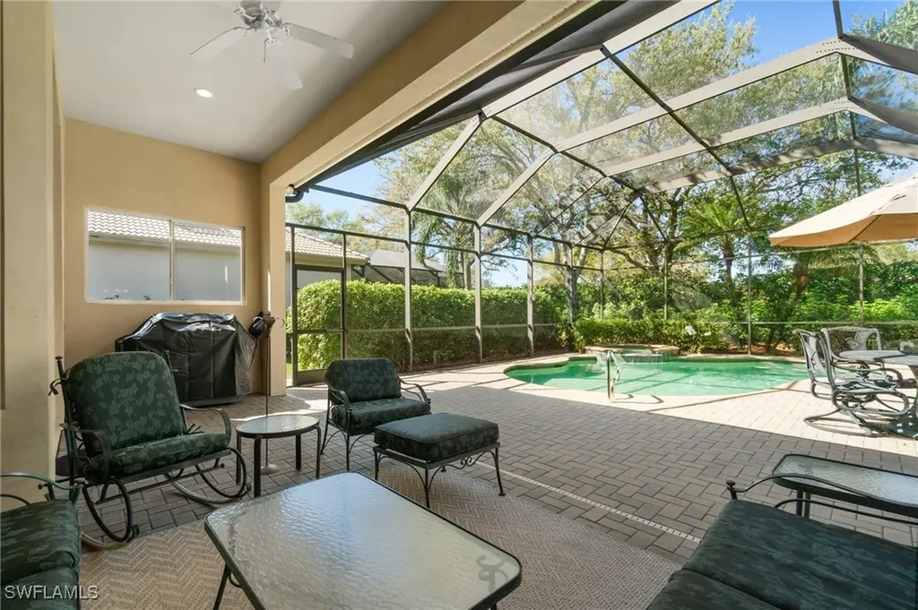 1091 Camelot Circle Naples FL 34119
