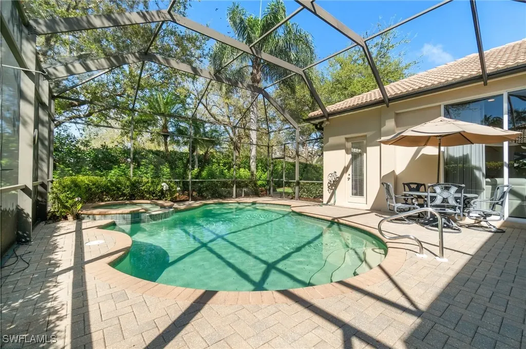 1091 Camelot Circle Naples FL 34119