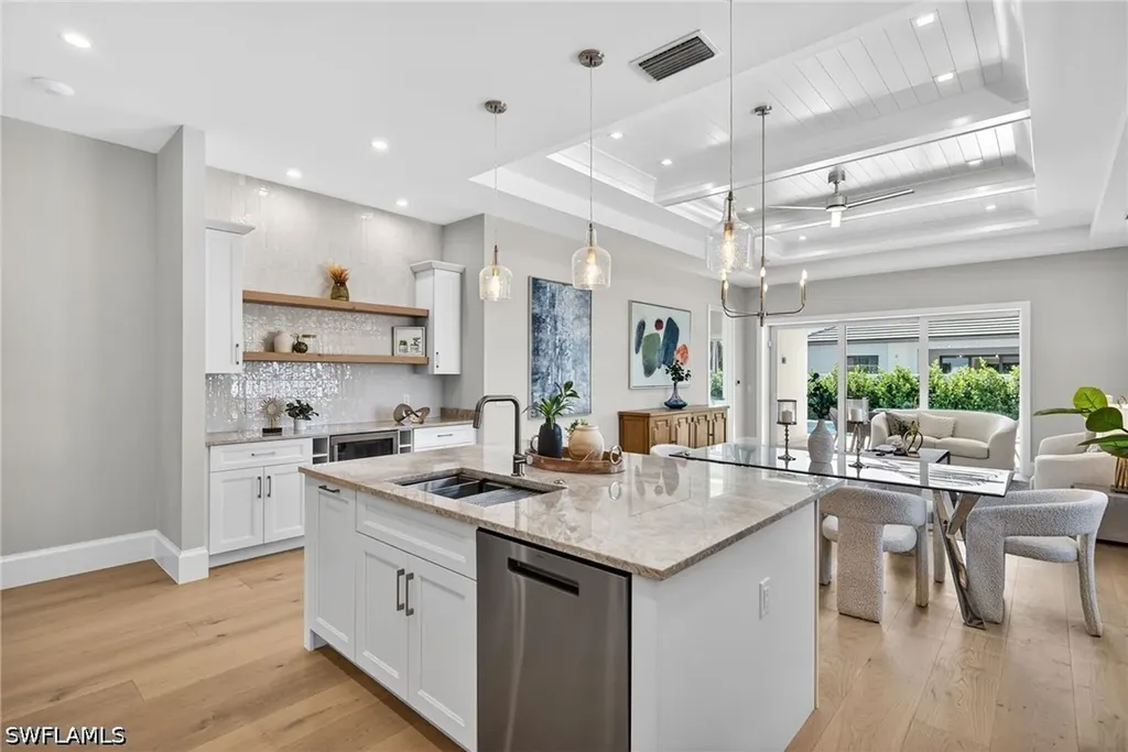 558 100th Avenue N Naples FL 34108
