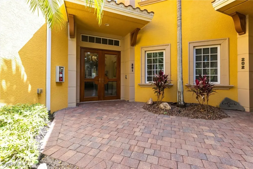 10740 Mirasol Drive Miromar Lakes FL 33913